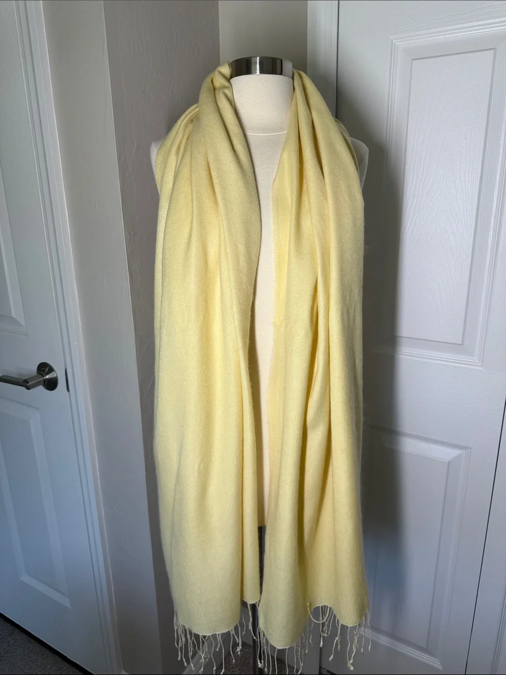 Donna Karan butter yellow soft pashmina silk shawl scarf with fringe